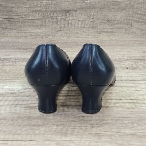Salvatore Ferragamo Women's Size 5.5 B Navy Blue Leather Heel Shoes (47108) READ - Picture 4 of 10